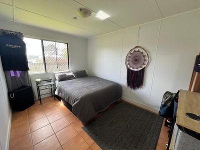 2 / 14 Tolchers Lane, Marian