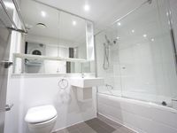 827 level 3 / 43 Hercules Street, Hamilton