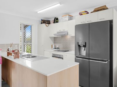 18 / 27 Tequesta Drive, Beaudesert
