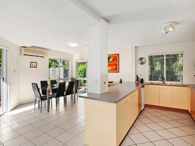 2 / 225 Gympie Terrace, Noosaville