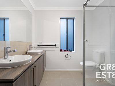 45 Pegasus Road, Cranbourne West