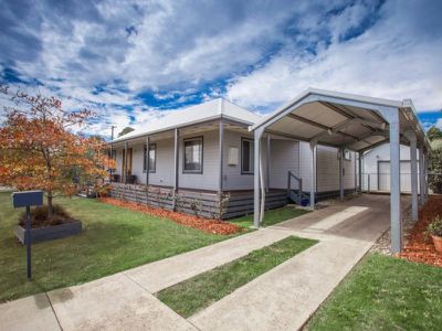 1 Roxanne Court, Woodend