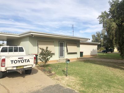 319 Church Street, Hay