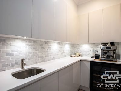 31 McInnes Street, Glencoe