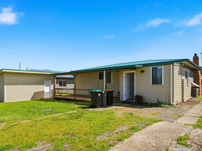 28 Pedder Street, Campbell Town