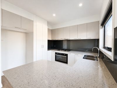 35A Hindmarsh Drive, Manor Lakes