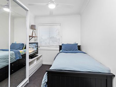 40 Girraween Avenue, Lake Illawarra