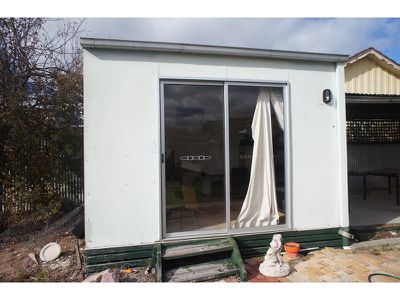 3 Watts Street, Horsham