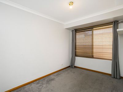 17 Coomer Elbow, South Guildford