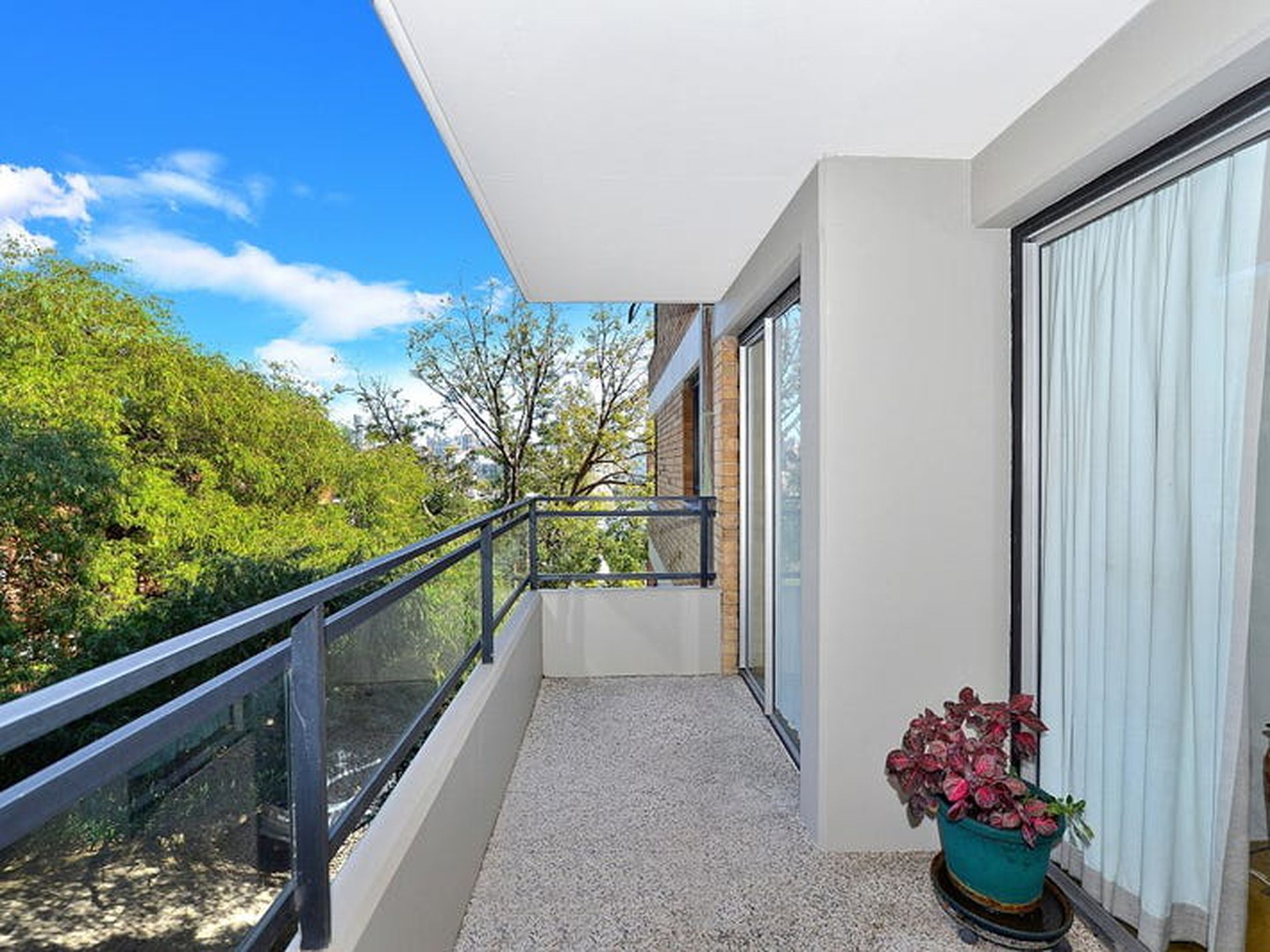 8 / 54 Darling Point Road, Darling Point