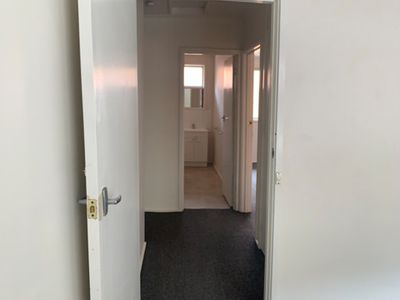 2 / 393 Bay Road, Cheltenham