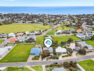 17 Stacey Drive, Carrickalinga