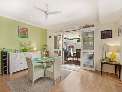 12 / 4 Riverstone Court, Tewantin