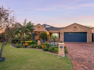 1 Mann Court, Winthrop