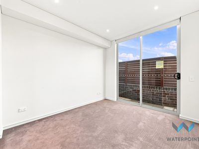 111 / 54A Blackwall Point Road, Chiswick