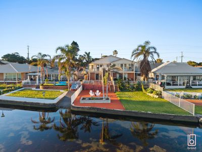 1 / 113 Main Road, Toukley