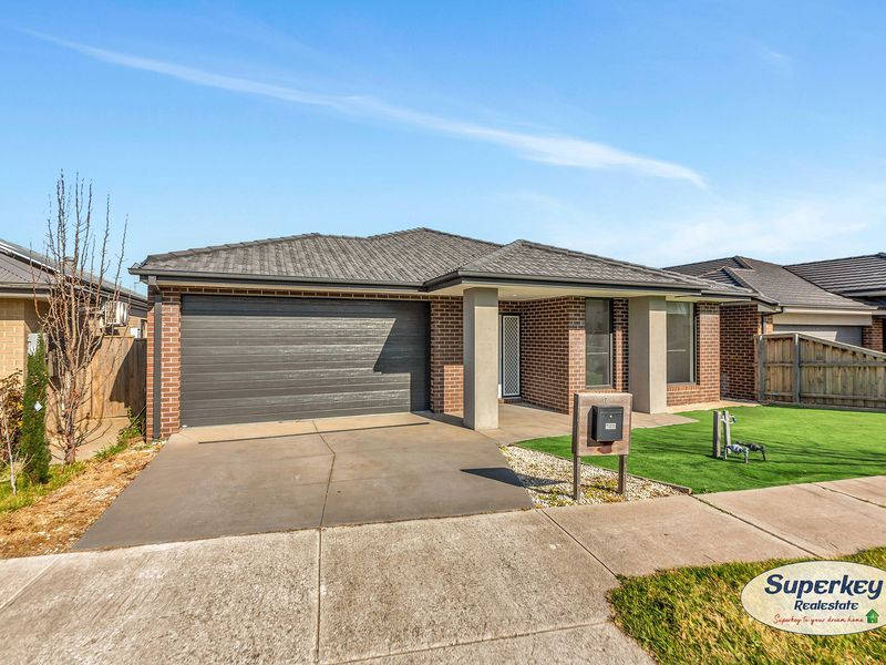 17 Mathoura Avenue, Werribee