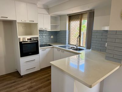 23 / 2 Theakston Green, Leeming
