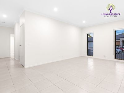 1 Grantham Walk, Williams Landing