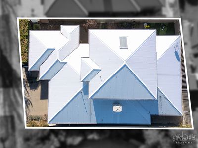 12 CLARENDON AVENUE, Wodonga