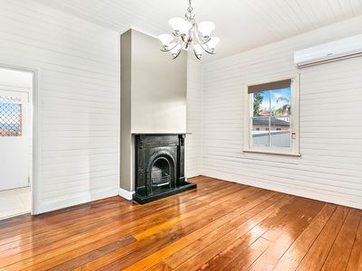 10 Urunga Parade, West Wollongong