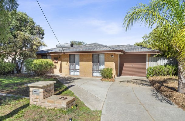 72 Cambridge Crescent, Cooloongup