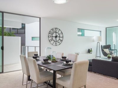 6401 / 2 Ephraim Island Parade, Paradise Point