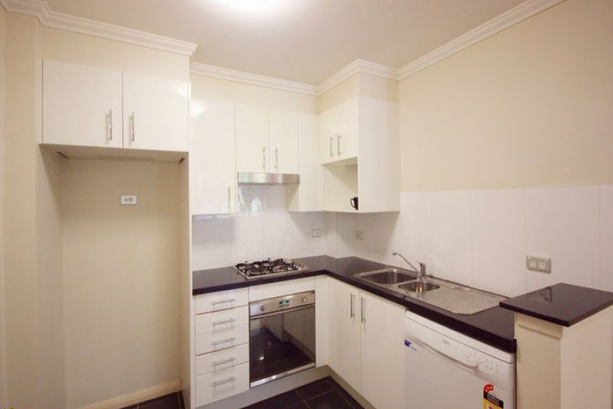 015 / 7 Herbert Street, St Leonards