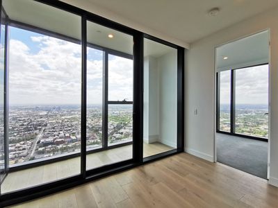 Level 52 / 160 Victoria Street, Carlton