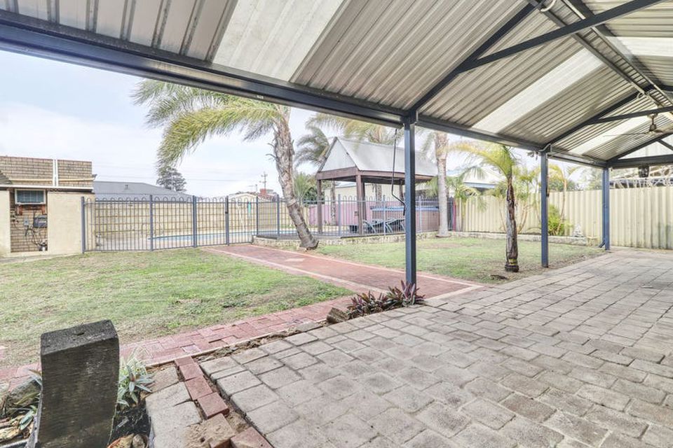 36 Clovelly Way , Warnbro