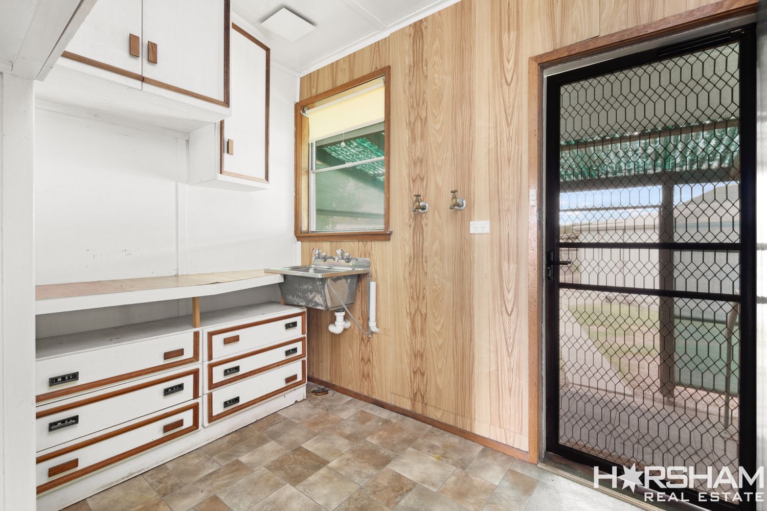 75 Albert Street, Horsham