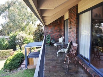 6 Dywer Crescent, Bellbridge