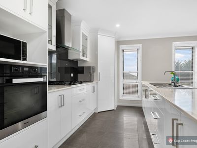 19 Skyline Drive, Norman Gardens