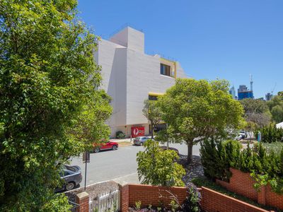 11 / 62 Bronte Street, East Perth