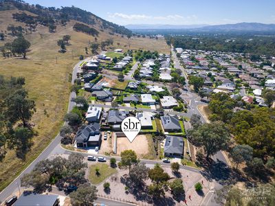4 SKYLILLY LANE, Bandiana