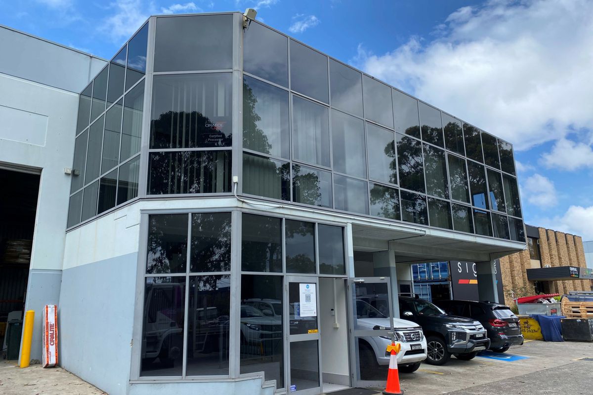 8a Endeavour Road, Caringbah