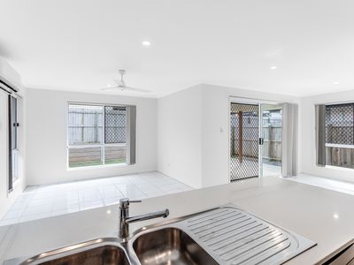 7 Floradel Street, Griffin
