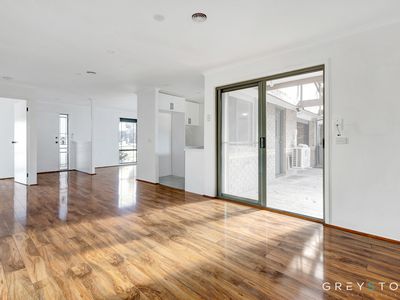 24 Lalwinya Street, Delahey