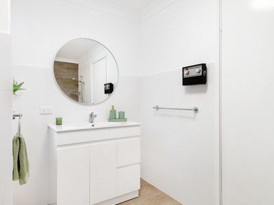 11 Hillcrest Avenue, North Narooma