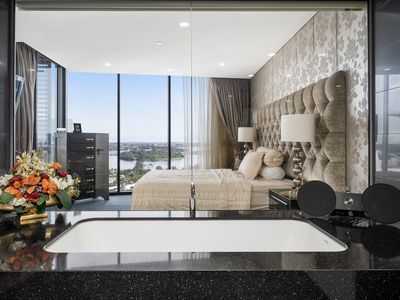 1908 / 96 Bow River Crescent, Burswood