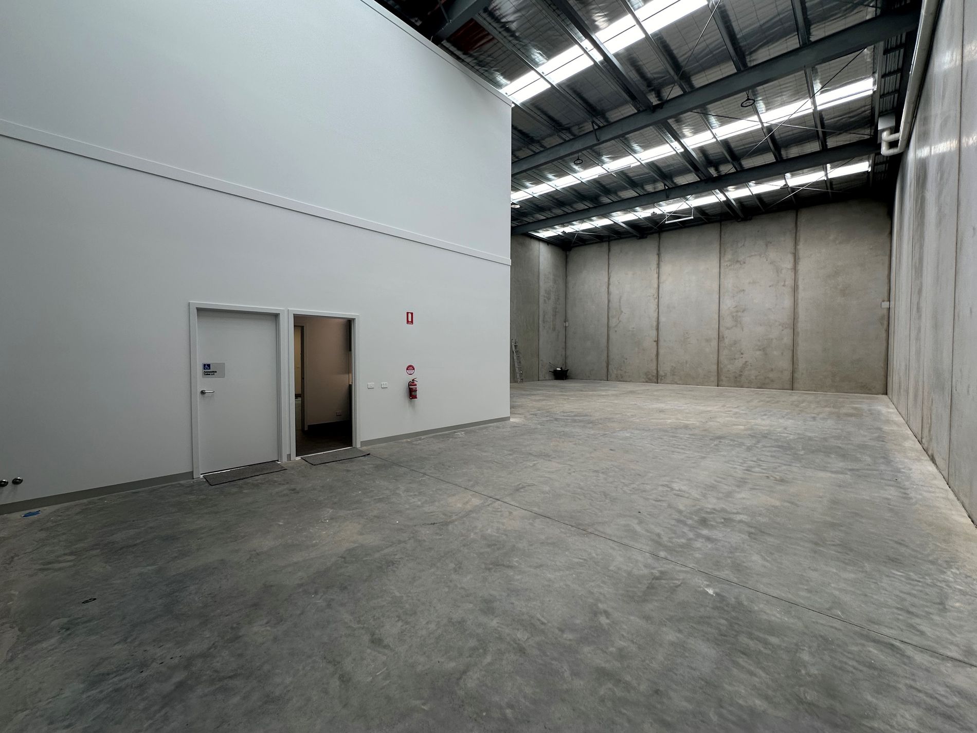 33 Robbins Circuit, Williamstown