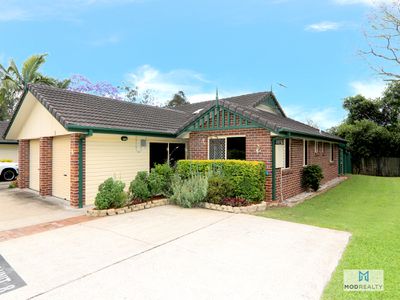8 / 3 Spalding Crescent, Goodna