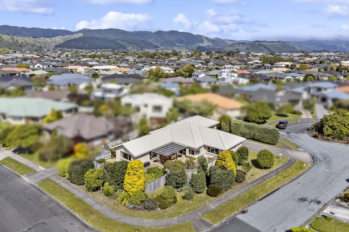 1 Monterosso Place, Paraparaumu Beach Love Live Kapiti Real Estate