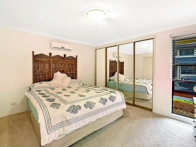 11 / 18 Elliott Street, Surfers Paradise