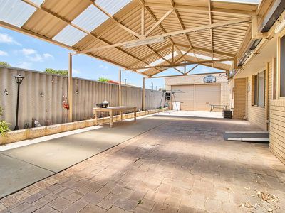 19 Hokin Street , Waikiki