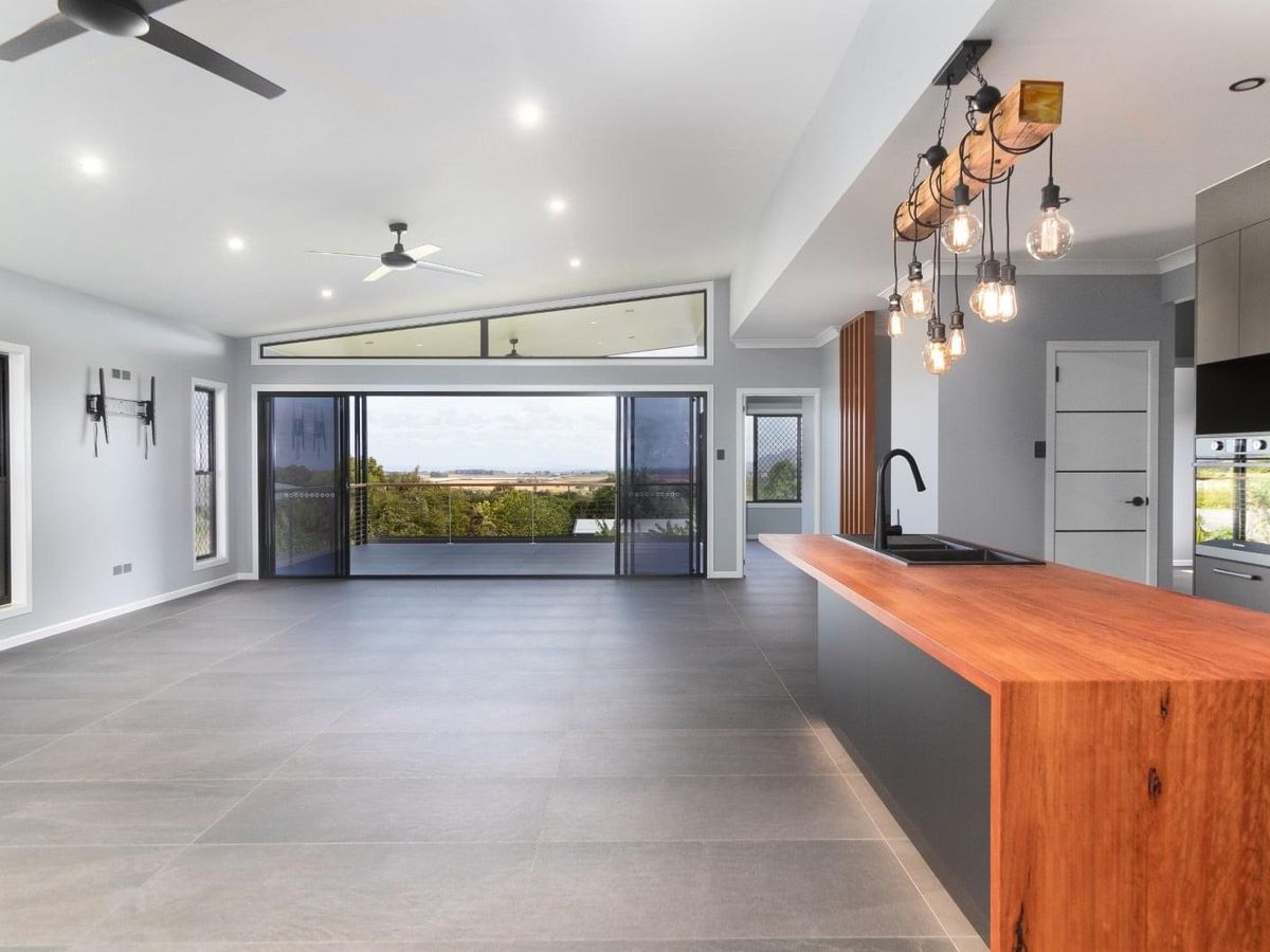6 Jackson Drive, Atherton