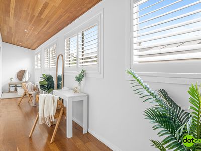 77 Buff Point Avenue, Buff Point