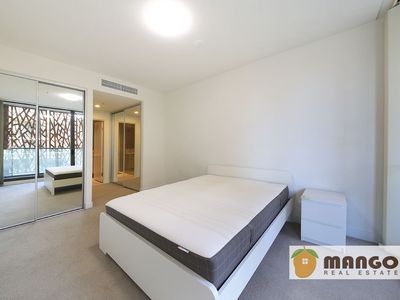 101 / 7 Rider Boulevard, Rhodes