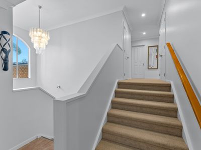 12 Stonedge Lane, Rosedale