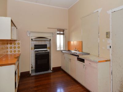 16 Hare Street, Kalgoorlie